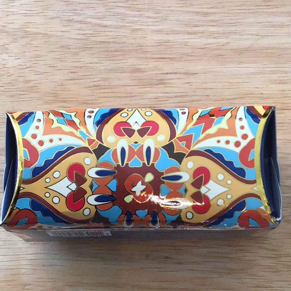 Orchard & Vine Luxury Soap - Picture 4 of 6